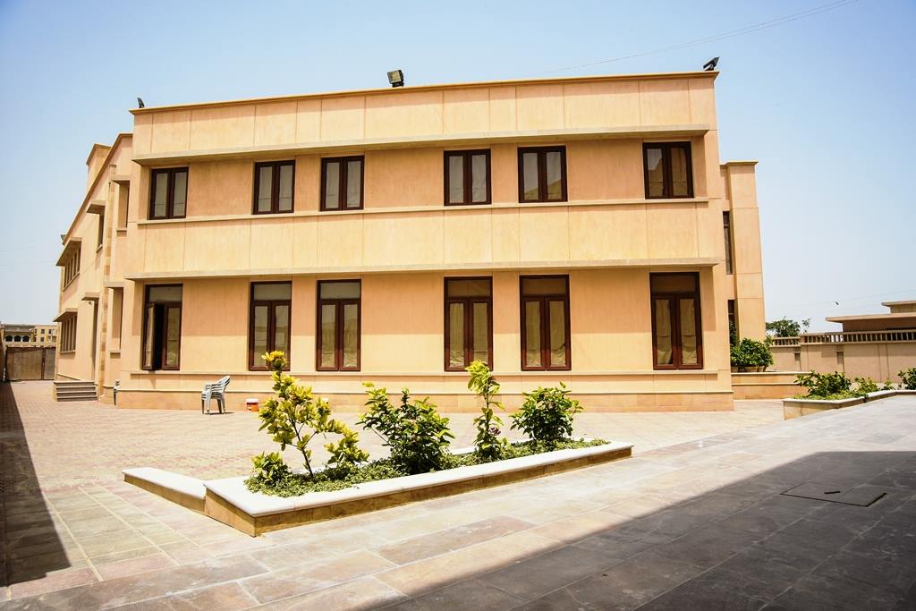 Faiz E Hakimi Jamaat Khana
