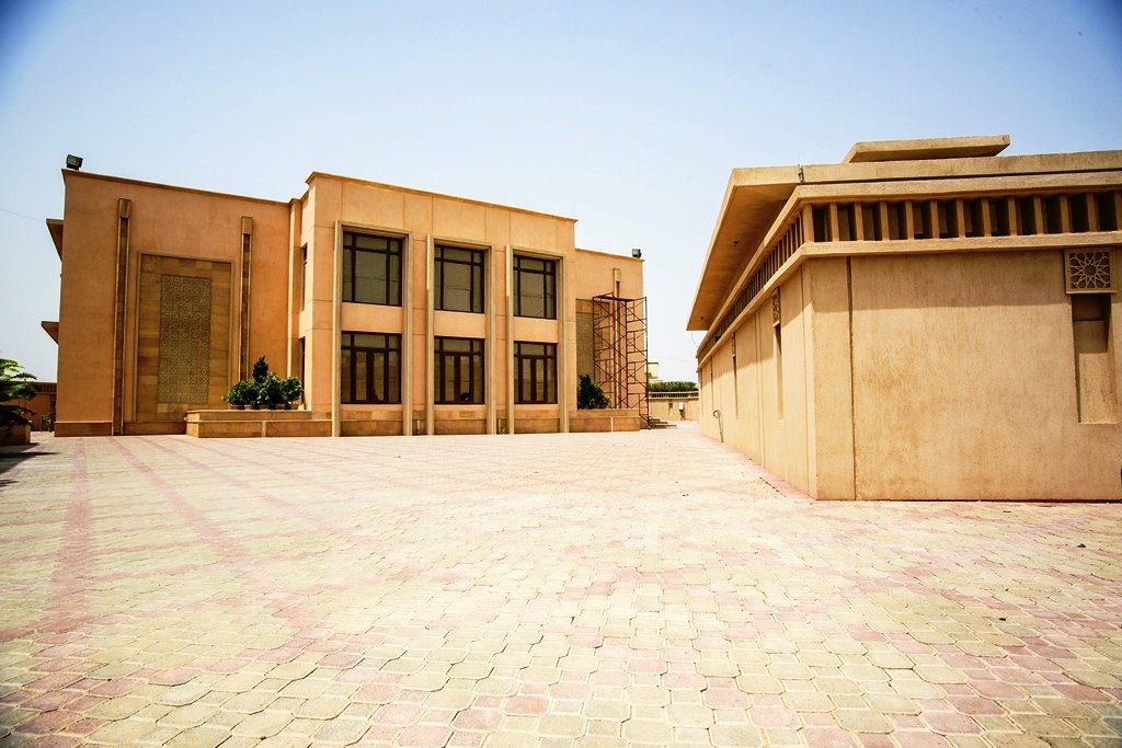 Faiz E Hakimi Jamaat Khana